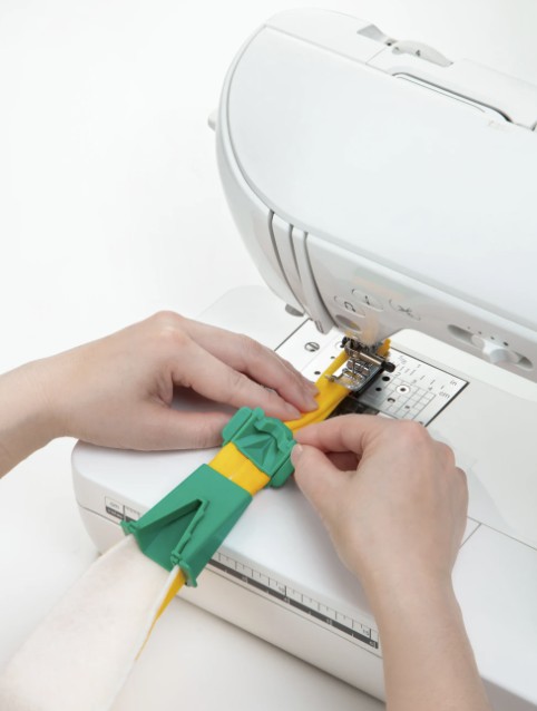 Fabric Tube Maker, Clover