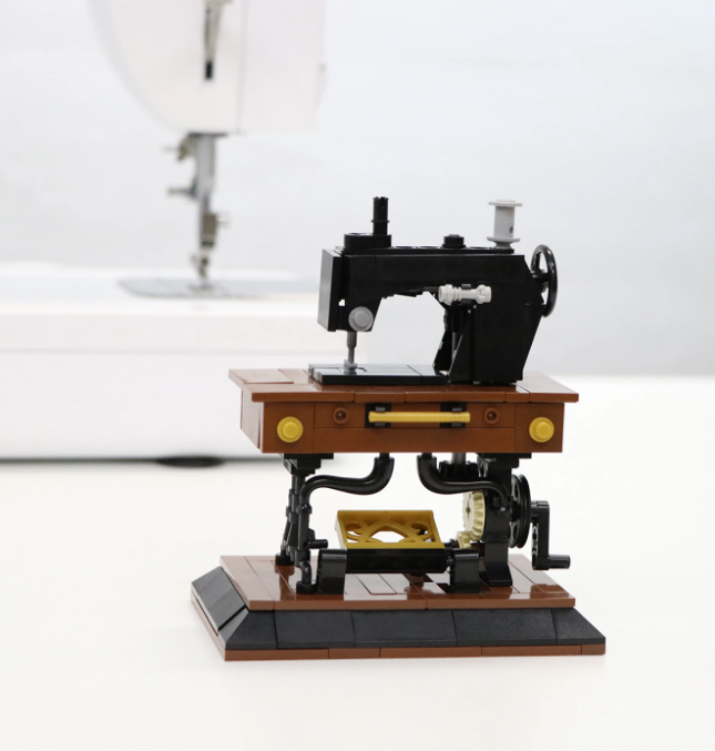Sallie Tomato Vintage Sewing Machine Building Block Set