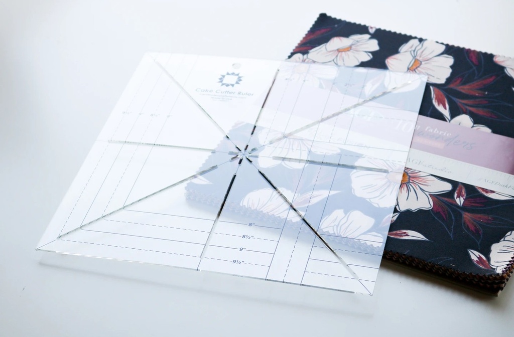 Cake Cutter Ruler, Carolina Moore