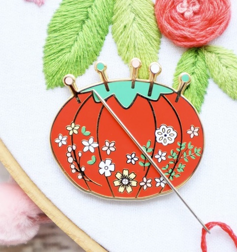Vintage Tomatoe Floral Pin Cushion, Magnetic Needle Minder, Beverly McCullough, Flamingo Toes